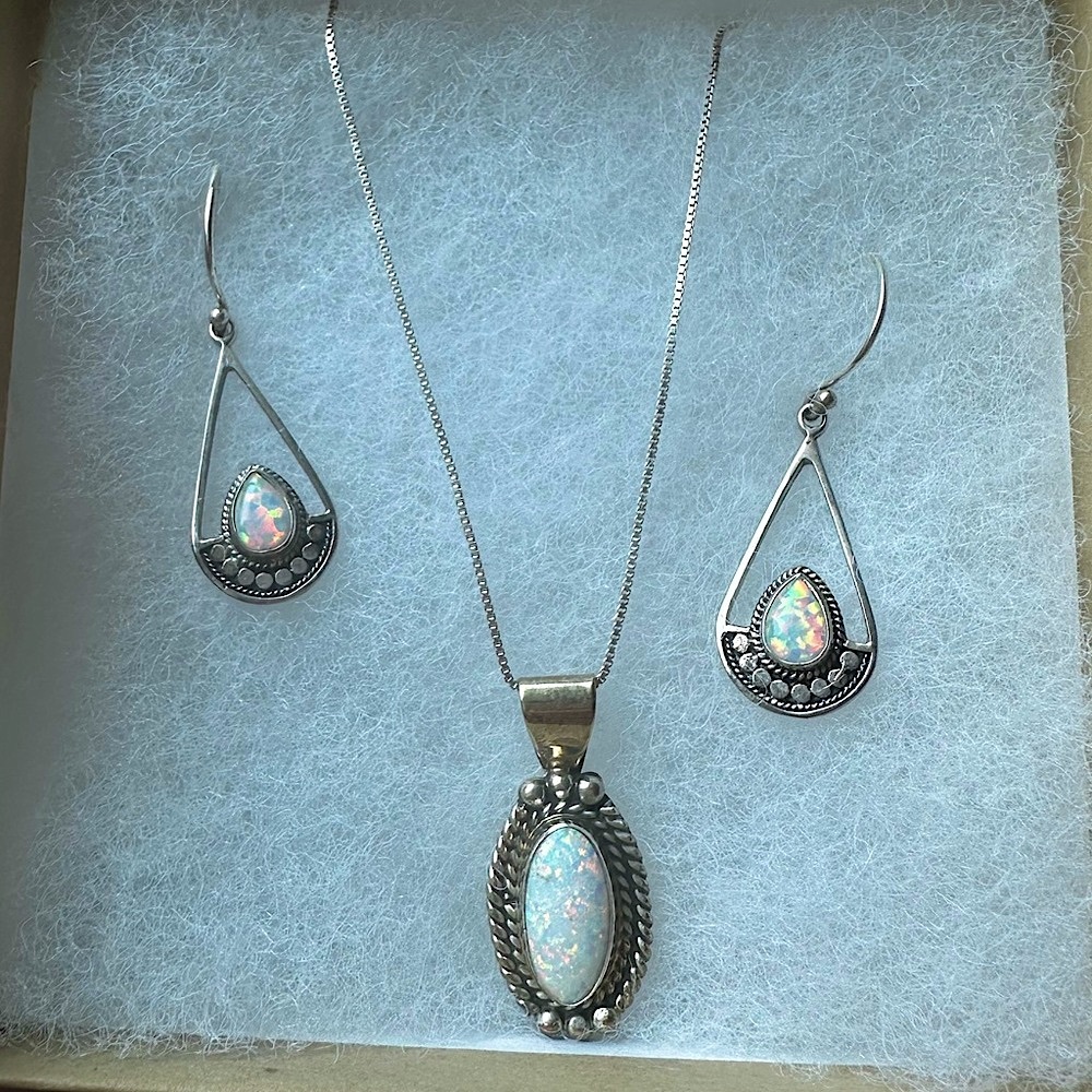 BRAND NEW Sterling Silver Opal Pendant Necklace & Earrings